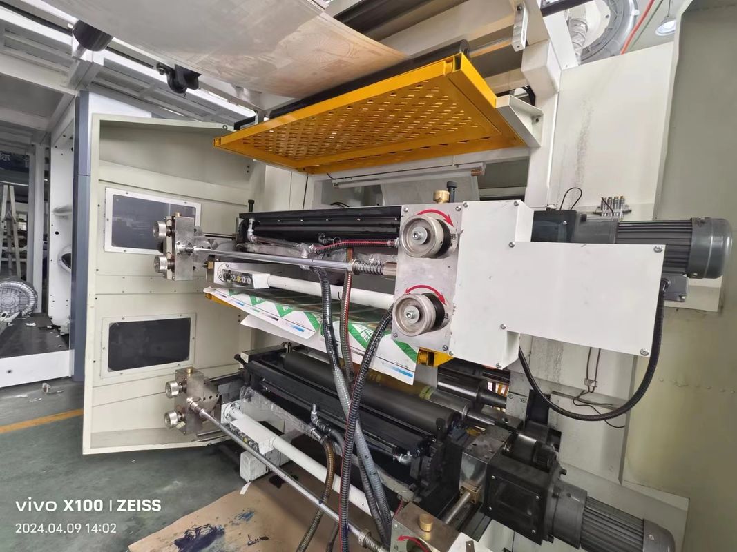 Máquina de impresión flexográfica en cascada de tipo vertical para materiales no tejidos de papel