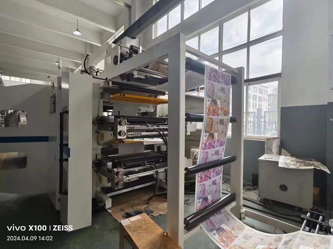 Máquina de impresión flexográfica en cascada de tipo vertical para materiales no tejidos de papel