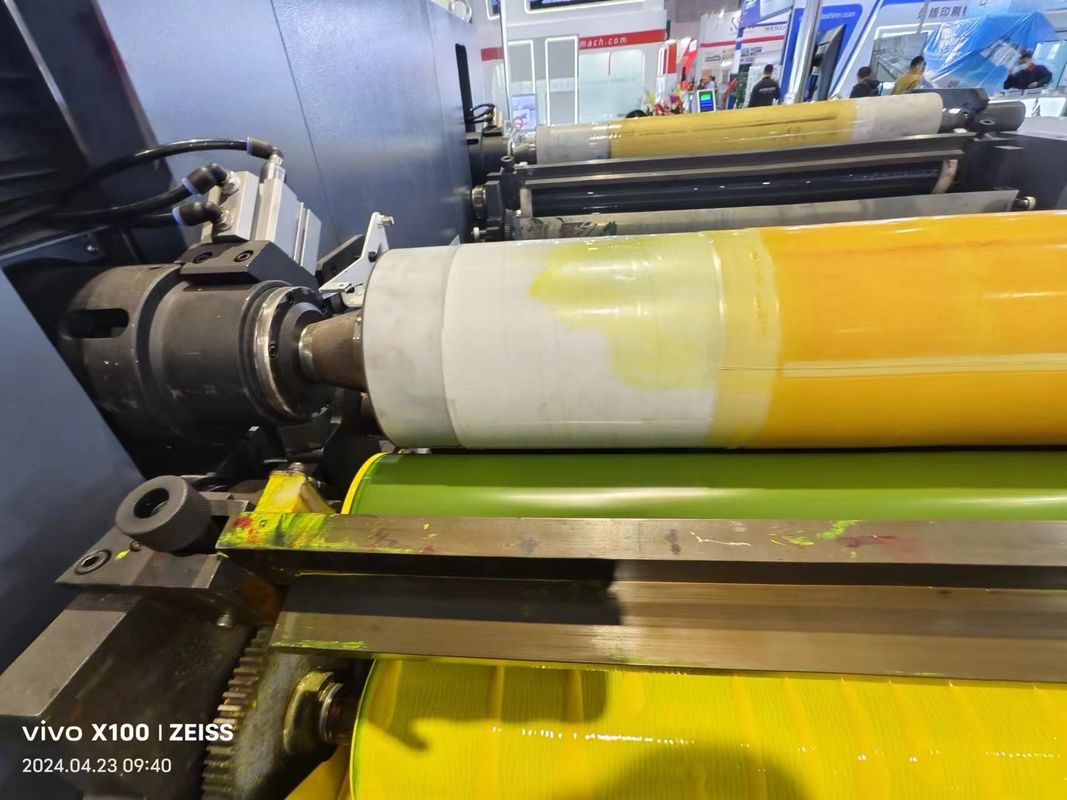 Máquina de impresión de bolsas de papel y cajas tipo manga Flexo con anchura de impresión máxima de 630 mm