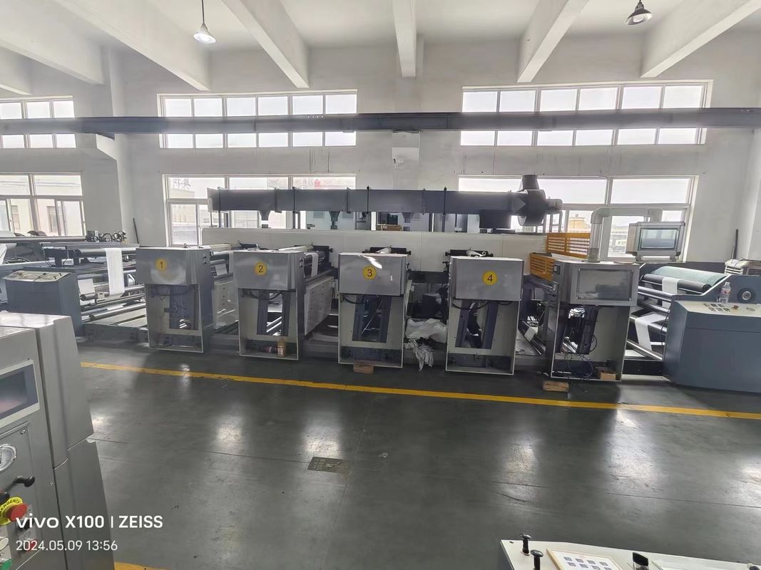 Máquina de impresión flexo de tipo unitaria con función de memoria de posición automática de registro