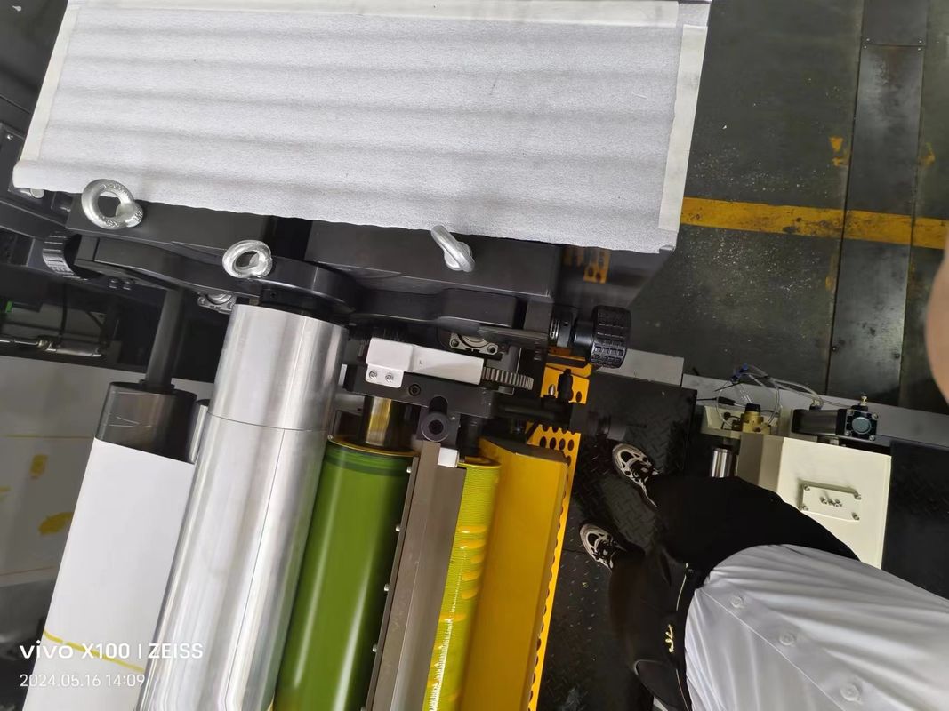 4 Color Máquina de impresión flexográfica de alta velocidad Rollo a rollo Máquina de impresión flexográfica Flexográfica