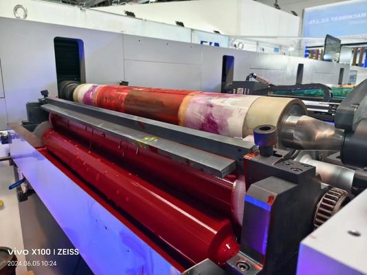 Las máquinas de impresión de la caja de la pizza flexo de colores corrugados para la pizzería corrugada